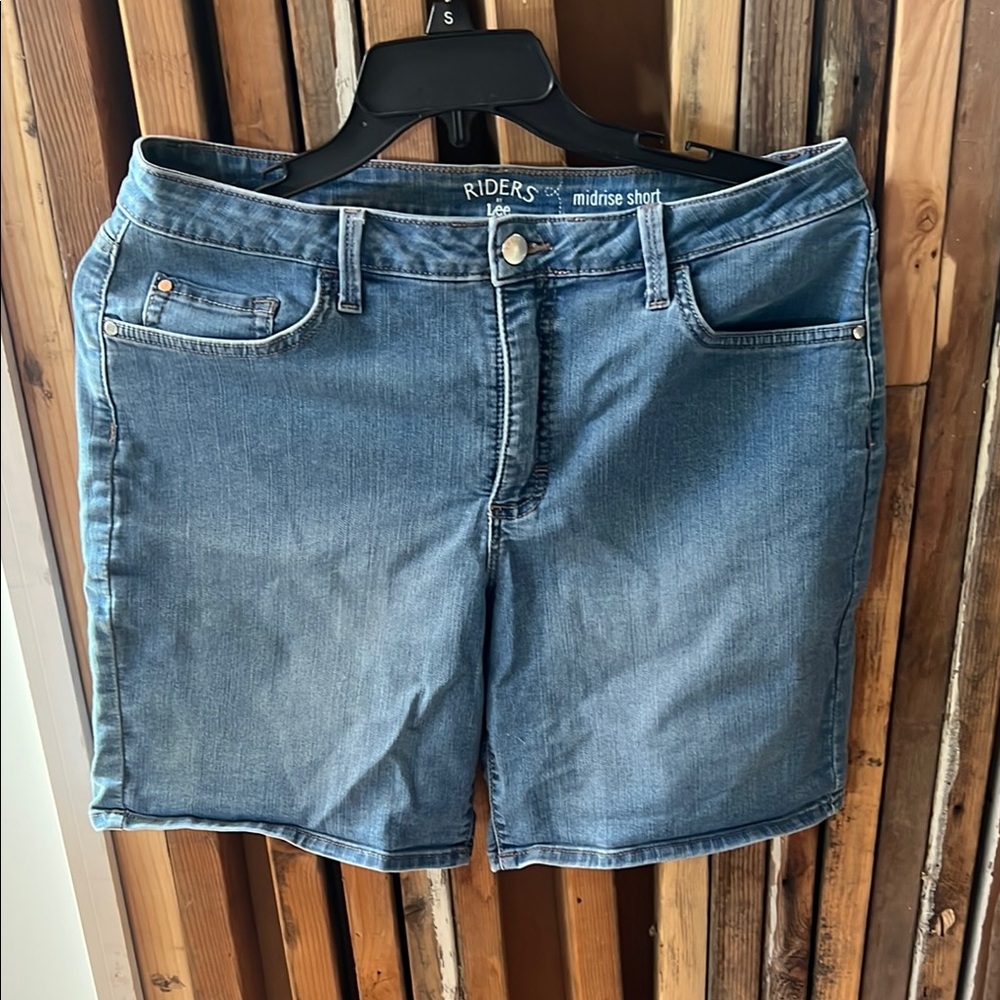 Riders by Lee Blue Jean Shorts Relaxed Fit